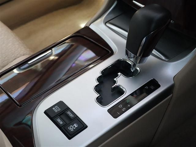 Toyota CROWN SEDAN 2012-04 27559-14