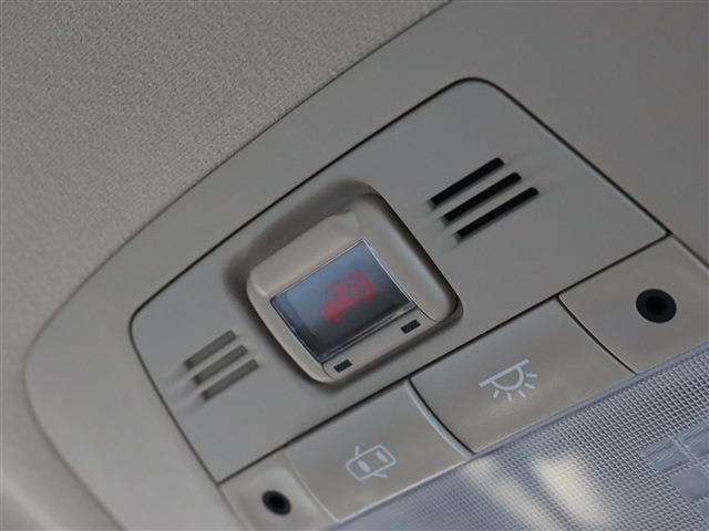 Toyota CROWN SEDAN 2012-04 27559-16