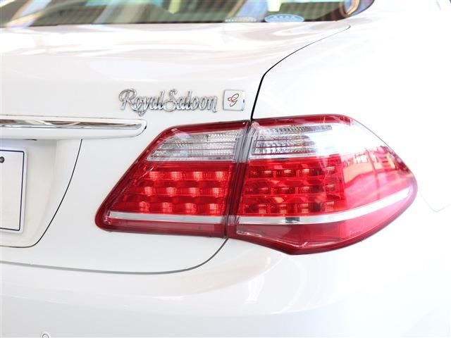 Toyota CROWN SEDAN 2012-04 27559-8