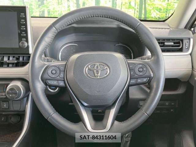 Toyota RAV4 2021-06 243322-11