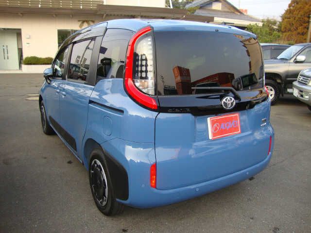 Toyota SIENTA 2022-12 488-2