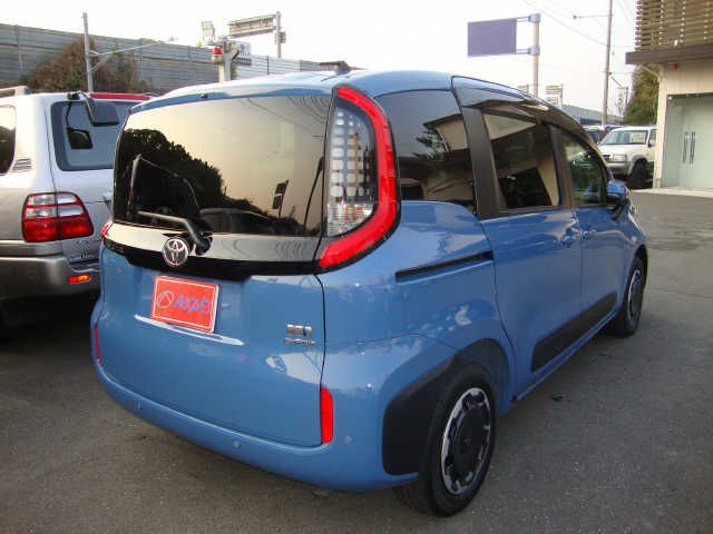Toyota SIENTA 2022-12 488-6