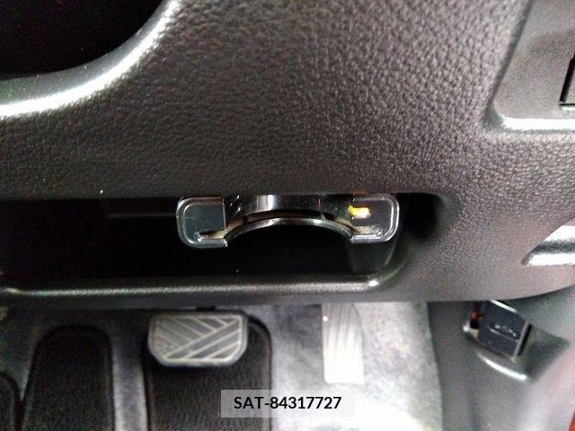 Suzuki HUSTLER 2022-02 213285-11