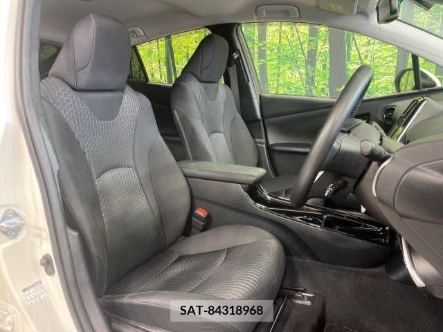 Toyota PRIUS 2018-08 393439-8