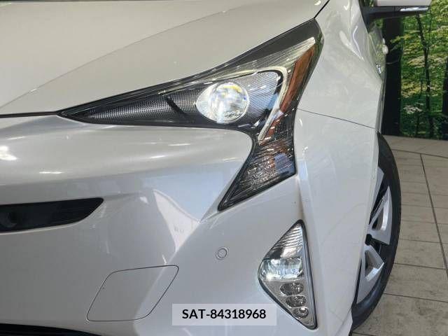 Toyota PRIUS 2018-08 393439-12