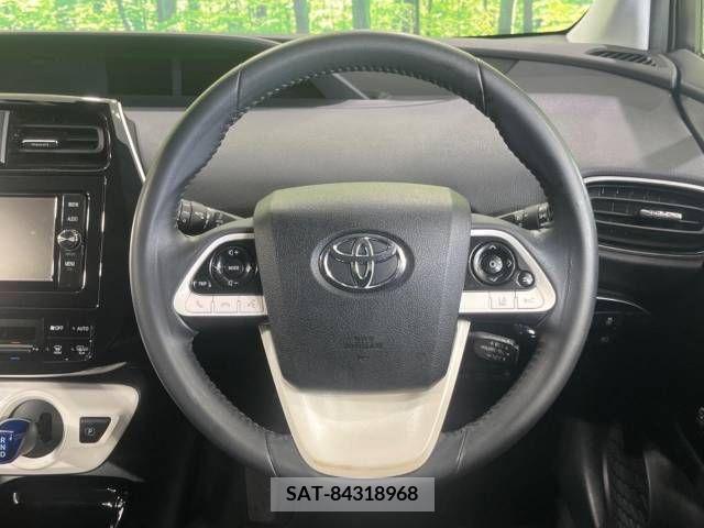 Toyota PRIUS 2018-08 393439-11