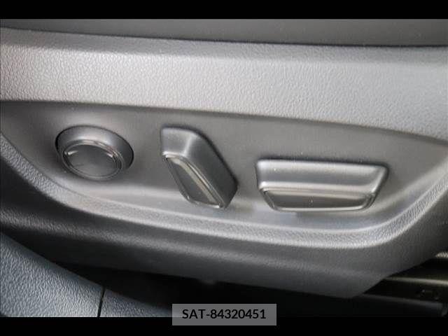 Toyota PRIUS 2021-04 222848-11