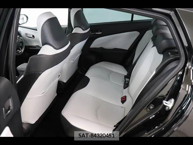 Toyota PRIUS 2021-04 222848-12