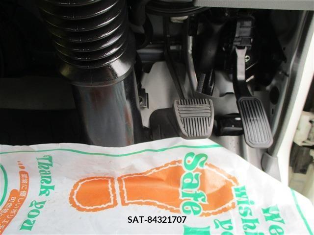 Hino DUTRO 2013-11 217551-12