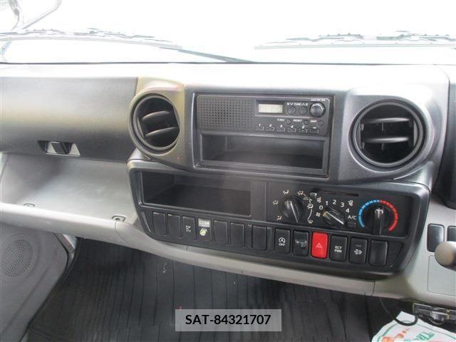 Hino DUTRO 2013-11 217551-10