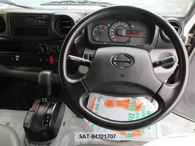 Hino DUTRO 2013-11 217551-9