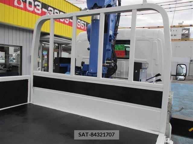 Hino DUTRO 2013-11 217551-8