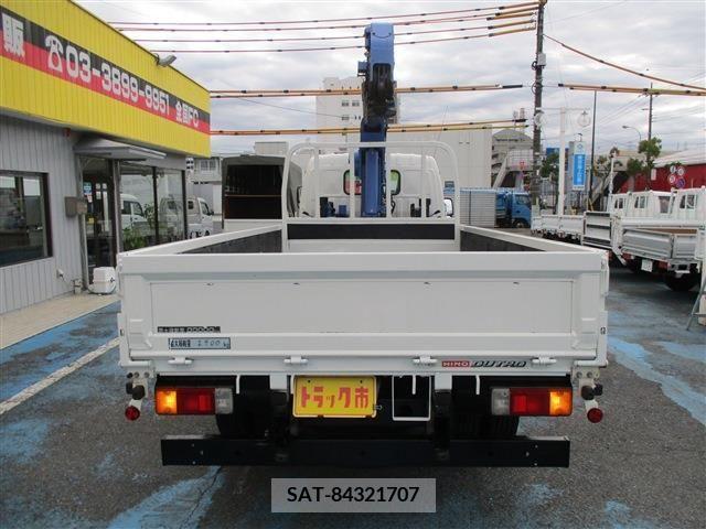 Hino DUTRO 2013-11 217551-4