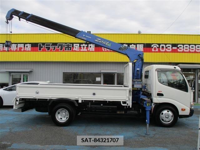 Hino DUTRO 2013-11 217551-2