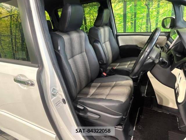 Toyota NOAH 2019-11 342305-8