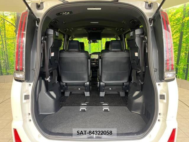 Toyota NOAH 2019-11 342305-11