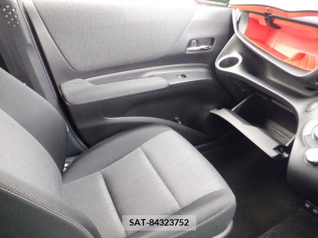 Toyota SIENTA 2020-12 204807-13