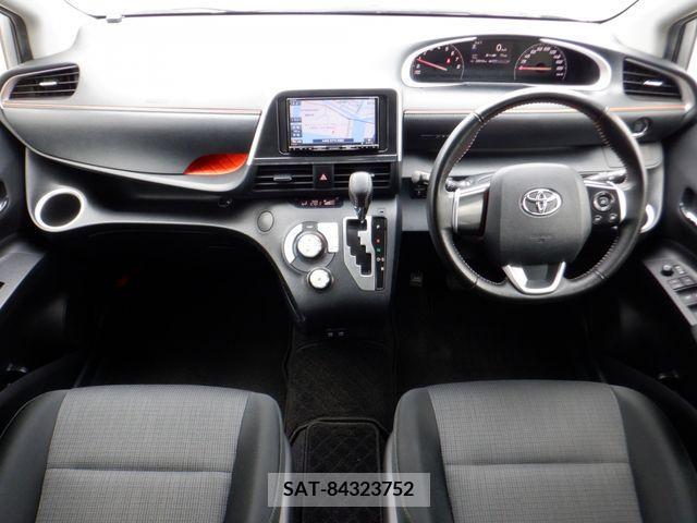 Toyota SIENTA 2020-12 204807-1