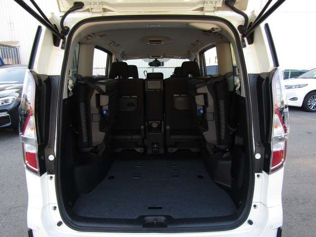 Nissan SERENA 2021-08 188050-6
