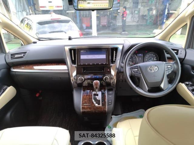 Toyota ALPHARD 2019-06 355615-2