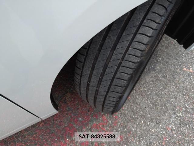 Toyota ALPHARD 2019-06 355615-27