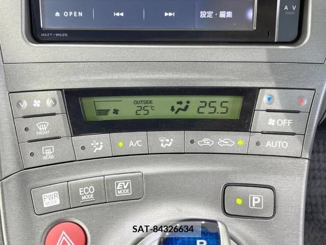 Toyota PRIUS 2013-10 393431-5