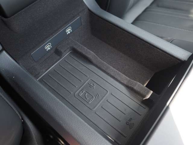 Audi A6 2022-02 18059-2