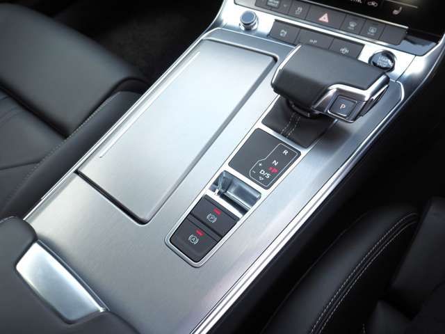 Audi A6 2022-02 18059-8