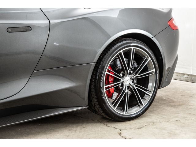 Aston Martin Aston Martin 2013-08 4289-9