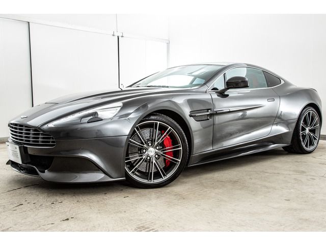 Aston Martin Aston Martin 2013-08 4289-7