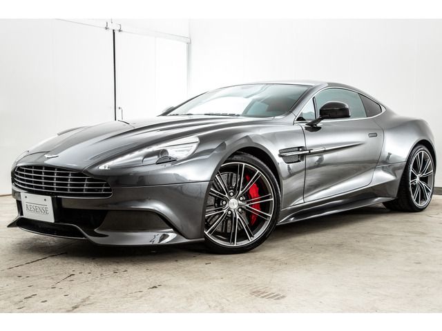 Aston Martin Aston Martin 2013-08 4289-6
