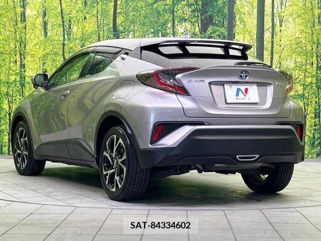Toyota C-HR 2017-04 213392-17