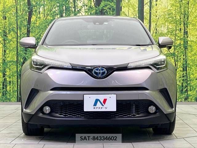 Toyota C-HR 2017-04 213392-14