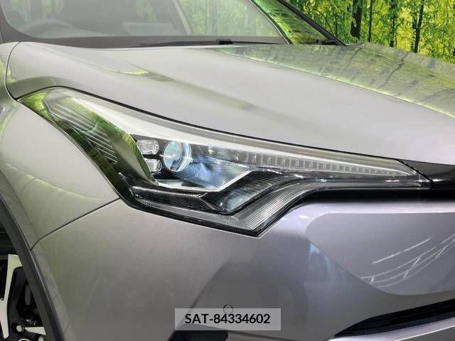 Toyota C-HR 2017-04 213392-12