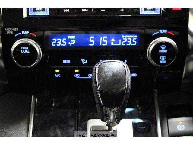 Toyota ALPHARD 2018-10 238078-25