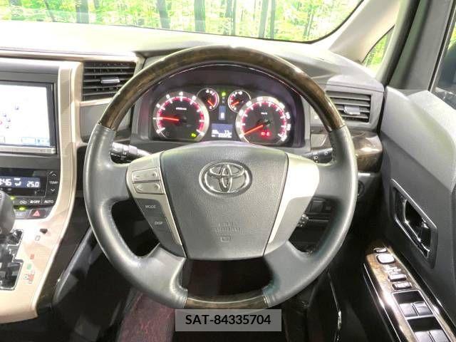 Toyota VELLFIRE 2014-02 209726-12