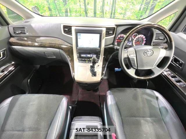 Toyota VELLFIRE 2014-02 209726-1