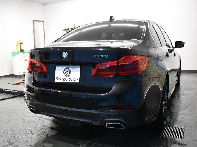 Bmw 5 SERIES 2018-09 23993-11