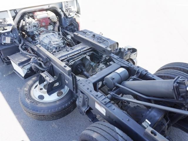Hino DUTRO 2019-08 196203-5