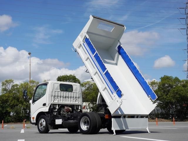 Hino DUTRO 2019-08 196203-13