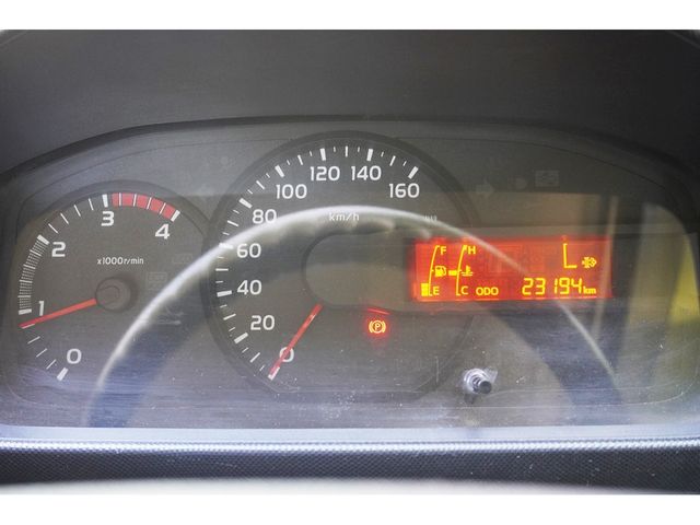 Hino DUTRO 2019-08 196203-3