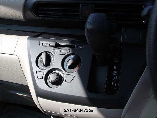 Nissan ROOX 2022-10 388531-18