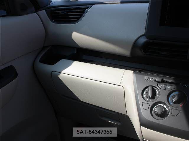 Nissan ROOX 2022-10 388531-26