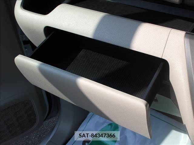 Nissan ROOX 2022-10 388531-28