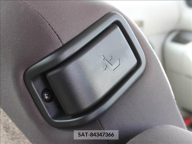 Nissan ROOX 2022-10 388531-12