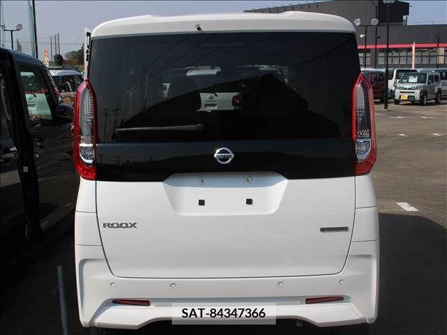 Nissan ROOX 2022-10 388531-3