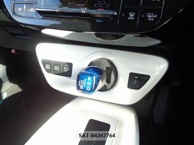 Toyota PRIUS 2015-12 281753-15