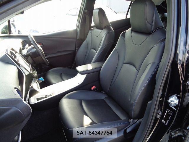 Toyota PRIUS 2015-12 281753-4