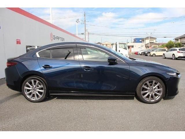 Mazda MAZDA3 2019-10 4687-8