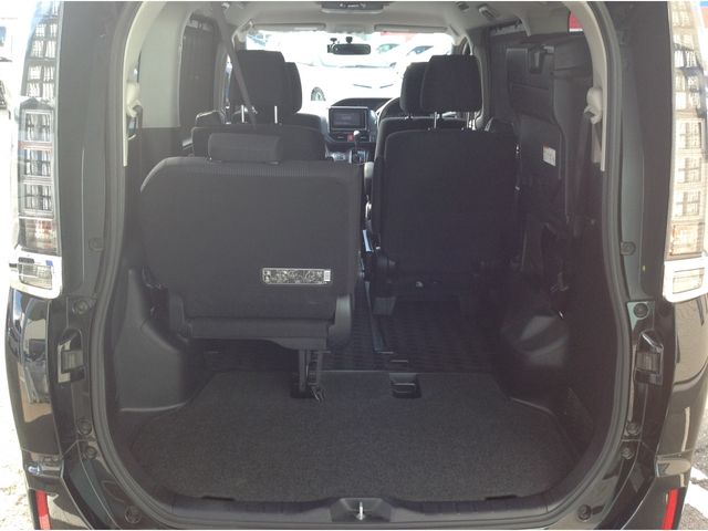 Toyota VOXY 2015-01 22937-16
